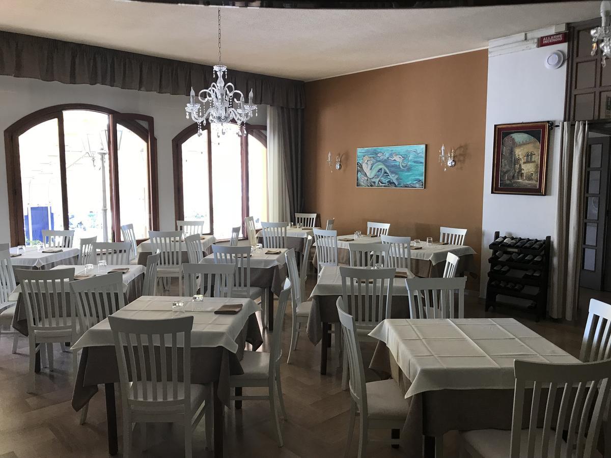 Hotel La Sirenetta Giardini-Naxos Extérieur photo